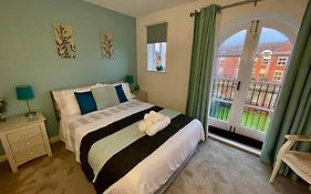 Silver Stag Properties, Cozy 2 Bedroom Home W Parking